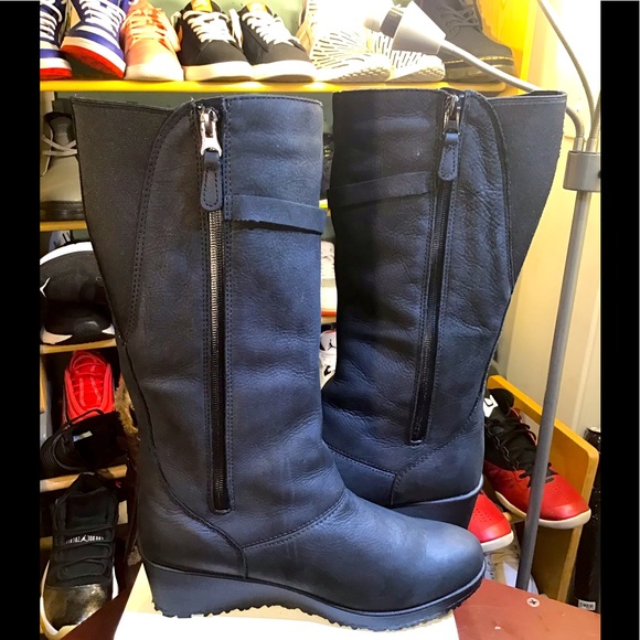 Eddie Bauer Lodge Wedge Boot Size 85 